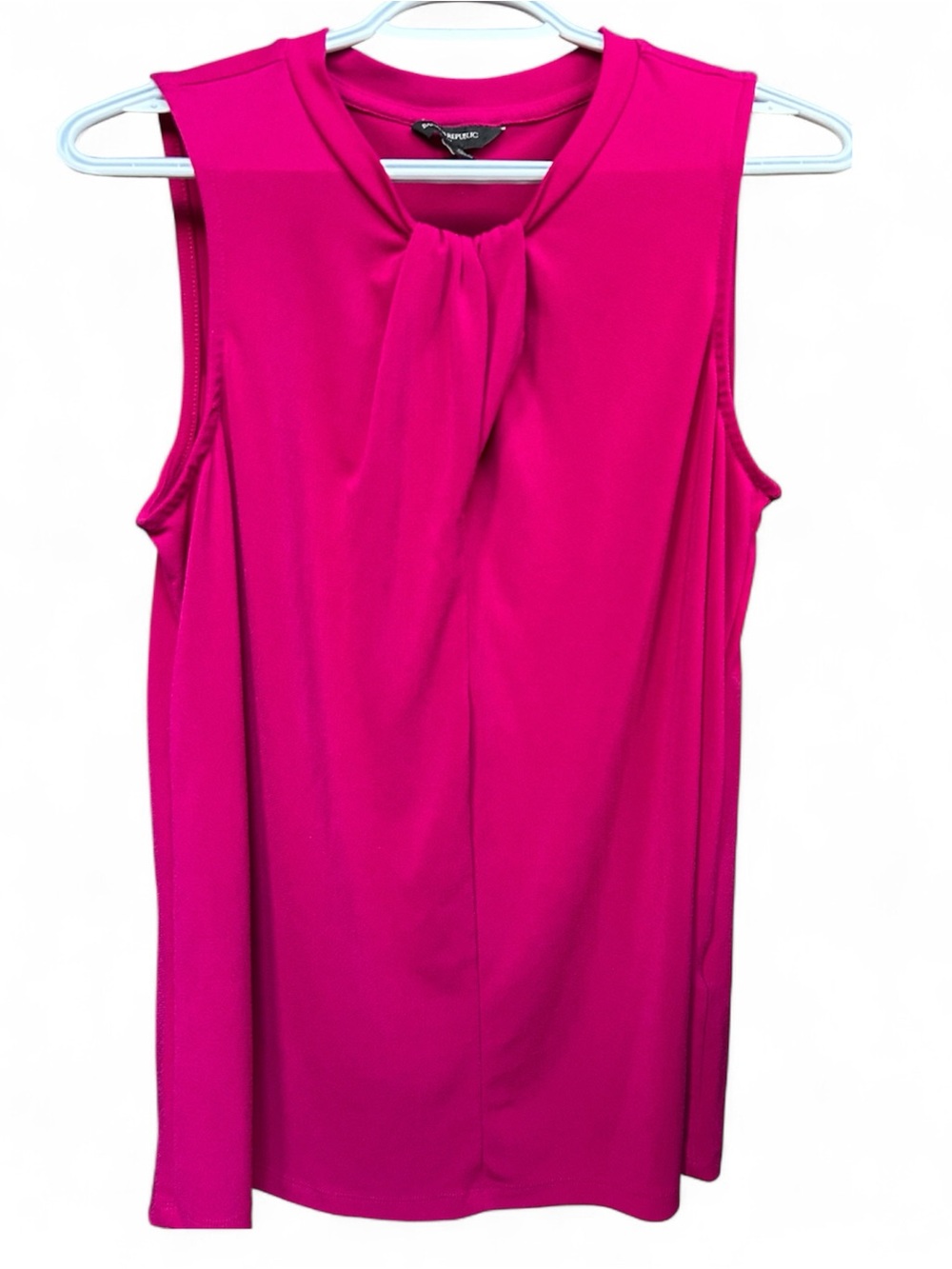 Banana Republic Med Gorgeous Sleeveless Twist-Neck Shell Top - Fuchsia Pink